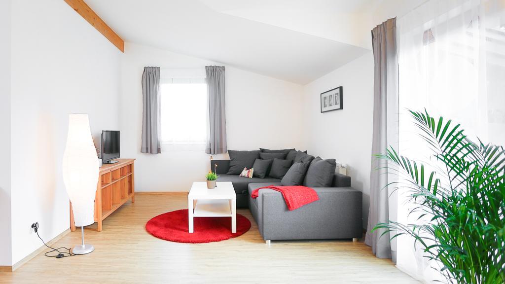 Merlin Lienz Habitación foto