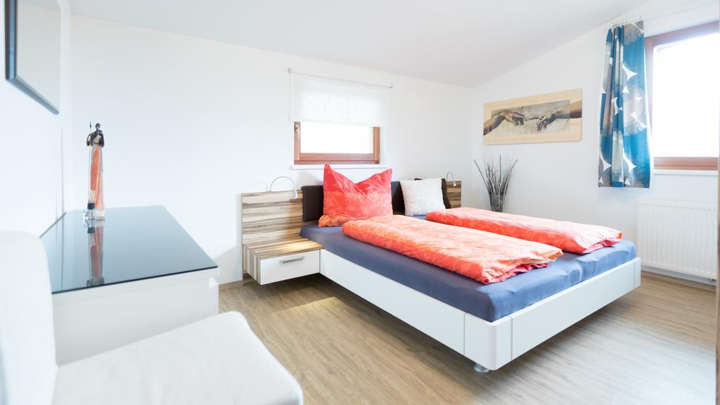 Merlin Lienz Habitación foto