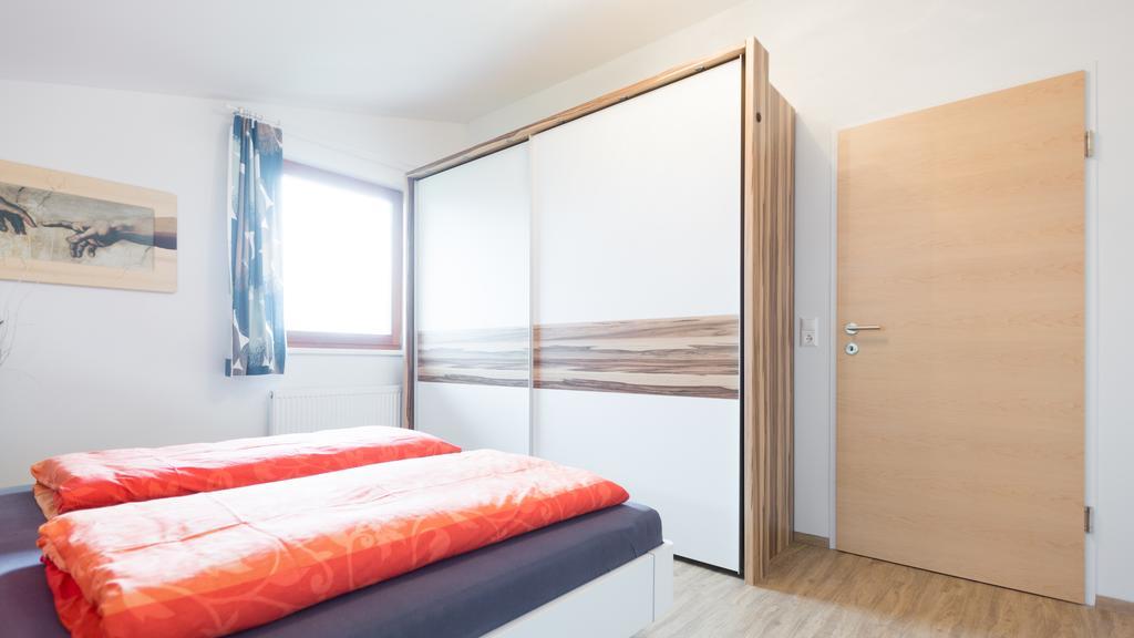 Merlin Lienz Habitación foto